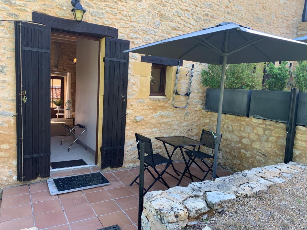 Le Noyer Résidence B&B Le Bugue Esterno foto